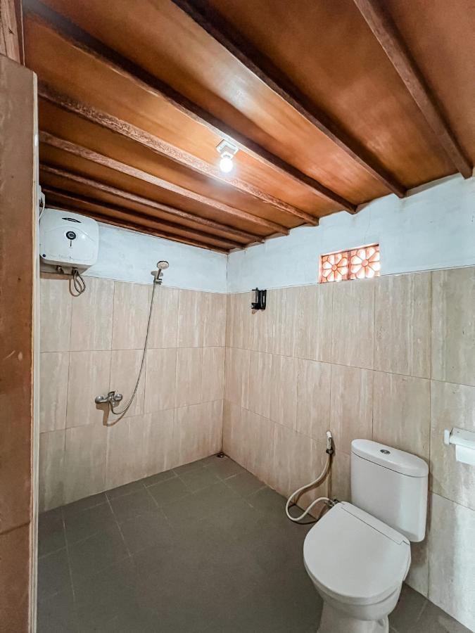 Gayatri Bungalows Batununggul Exteriör bild